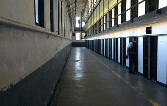 Pemerintah Belum Juga Kirim Rancangan KUHP ke DPR, Pembahasan Dipastikan Molor